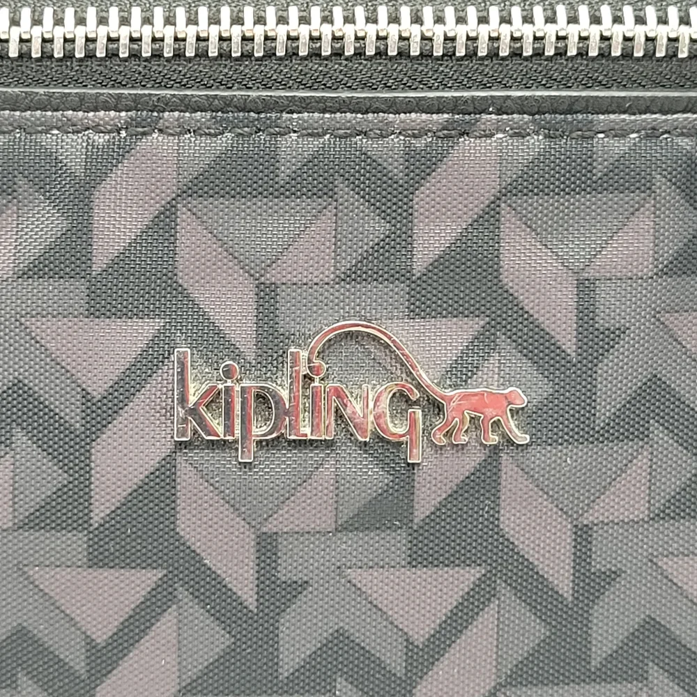 Kipling Sadie Hobo Shoulder Bag Lightweight Pockets Zippers Expandable Pockets